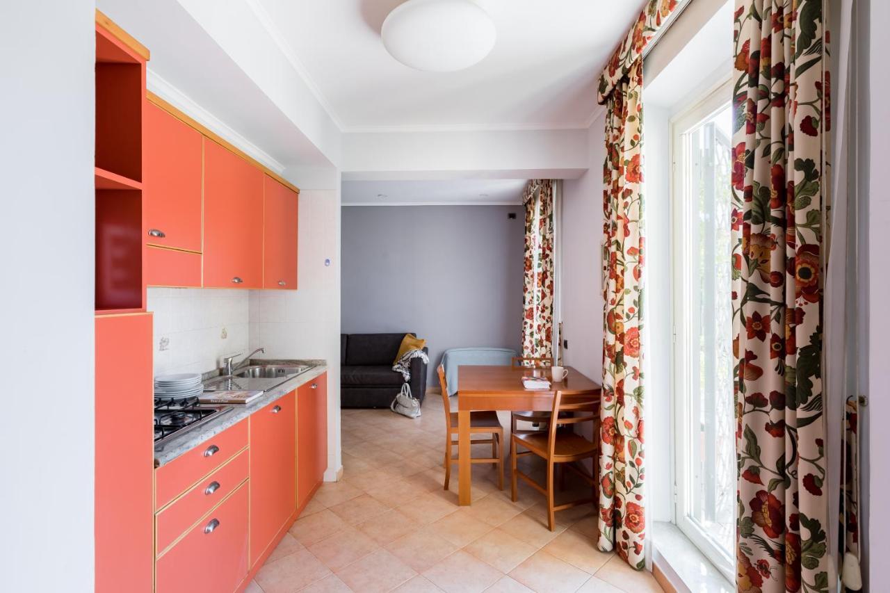 Crosti Apartments Рим Экстерьер фото